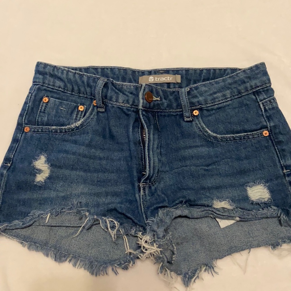 Girls Ripped jean shorts